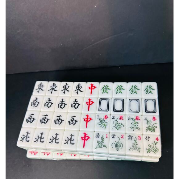 Set Of 144~Mahjong Tiles~Green Backs~Play, Crafts Jewelry Travel 7/8" NEW - Picture 3 of 4